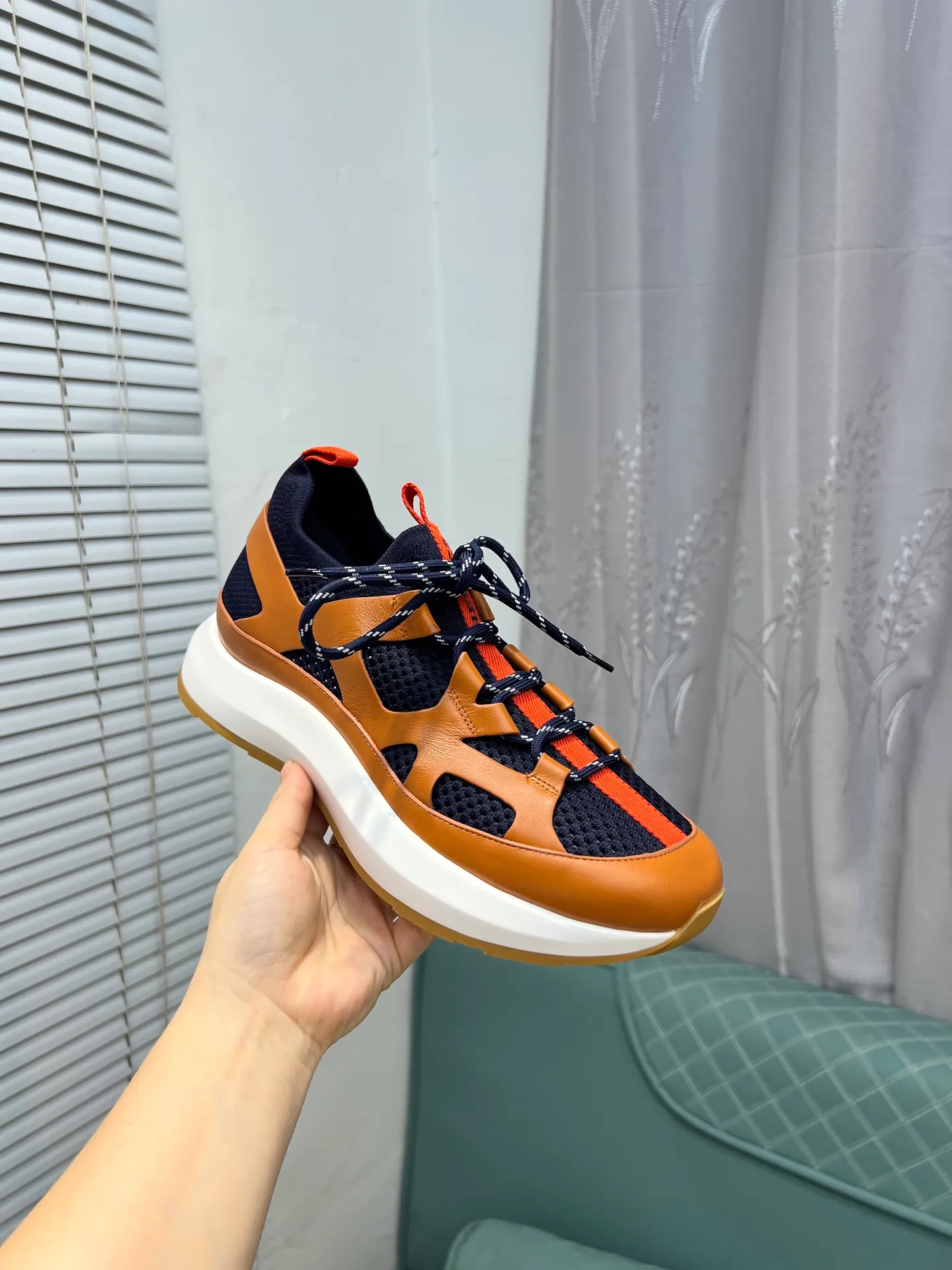💰¥720 HERMES Men’s rest sneakers! -High-end quality original casual sports shoes -Upper: high nappa calfskin, forging technology, knitted fabric, shoe brand webbing, injection molded brand logo -Inner: foot pad; water-dyed cowhide -Outsole: ultra-light TPU·rubber; two-color molded outsole -Ultra-high quality control·fine workmanship: highlighted (high-end·luxury·grade) Size: 38-44 (45 46 customized)